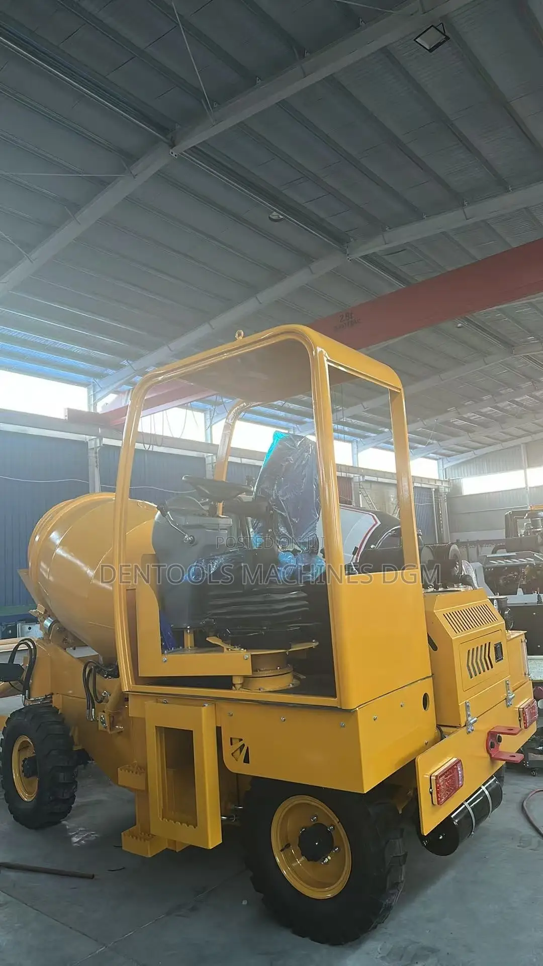 Self Loading Concrete Mixer Diesel Engine New