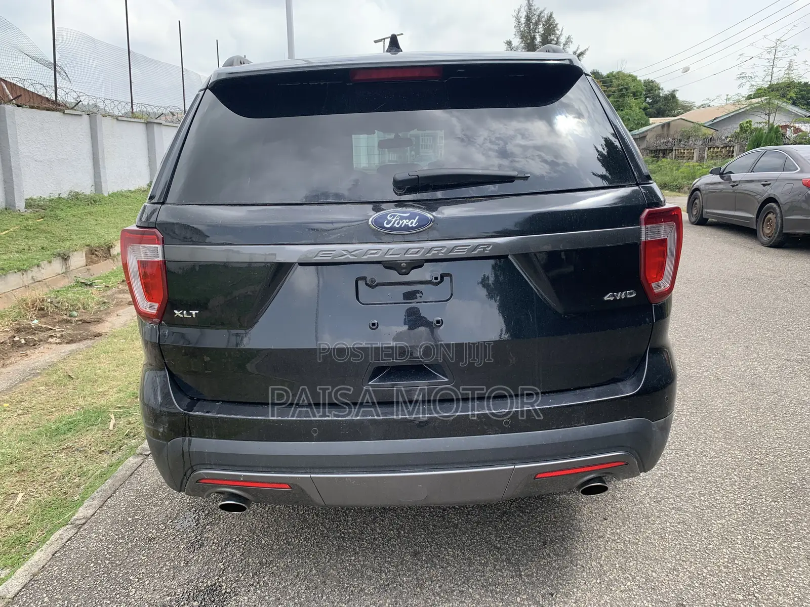 Ford Explorer XLT AWD 2018 Black