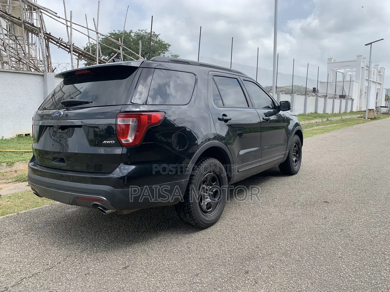 Ford Explorer XLT AWD 2018 Black