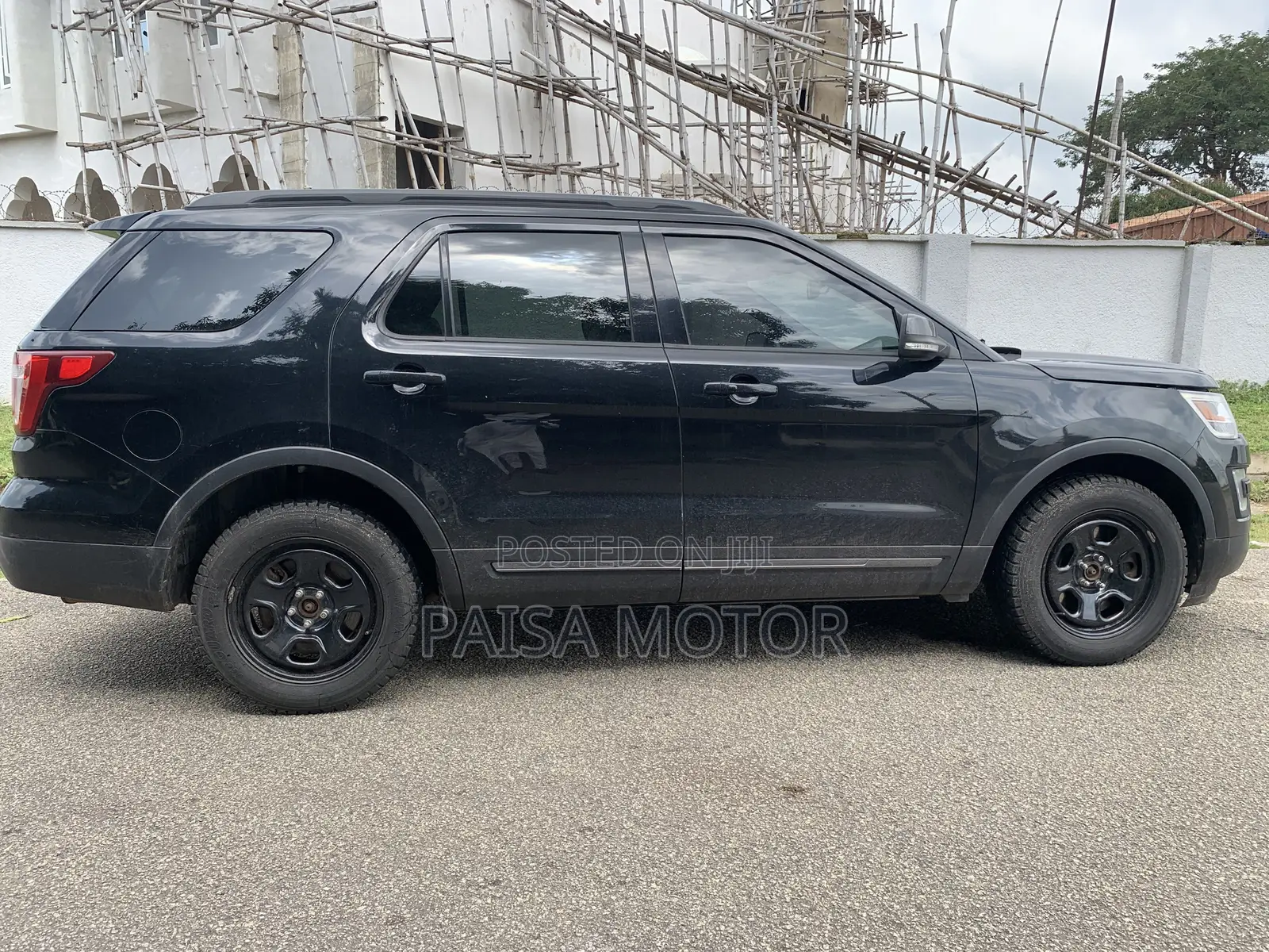 Ford Explorer XLT AWD 2018 Black