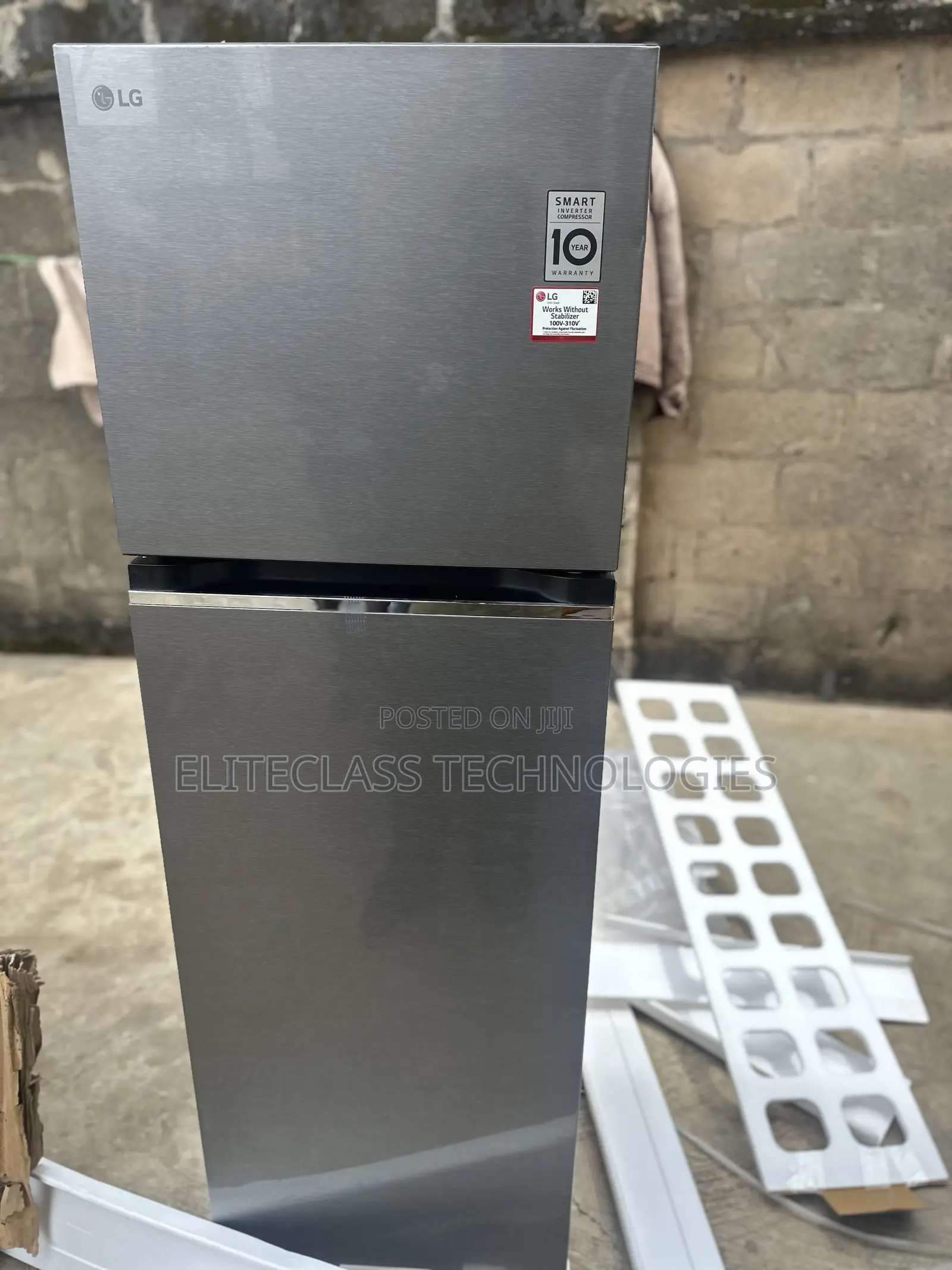 Reliable LG Smart Inverter 266L Refrigerator With Two Doors