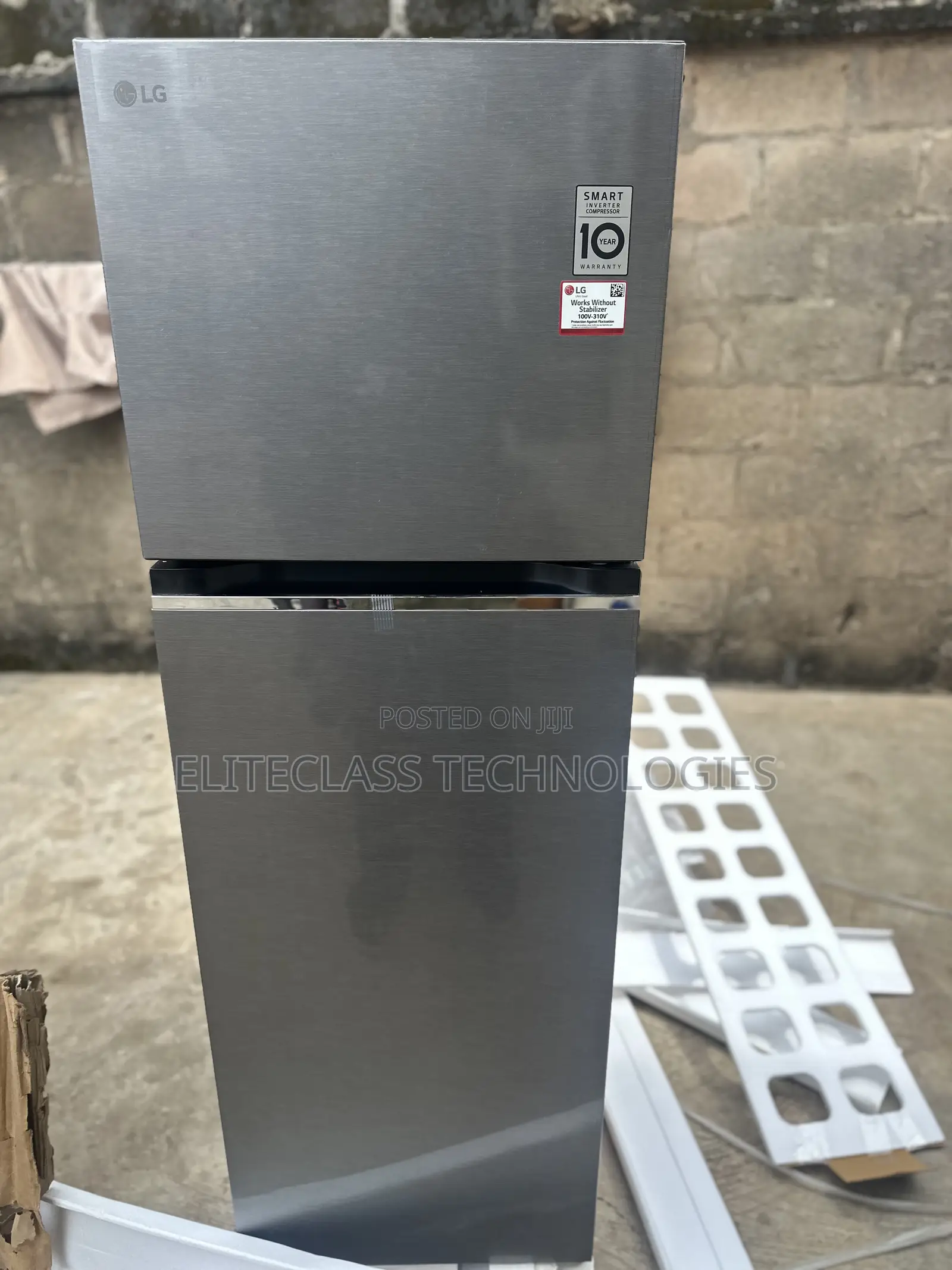 Reliable LG Smart Inverter 266L Refrigerator With Two Doors