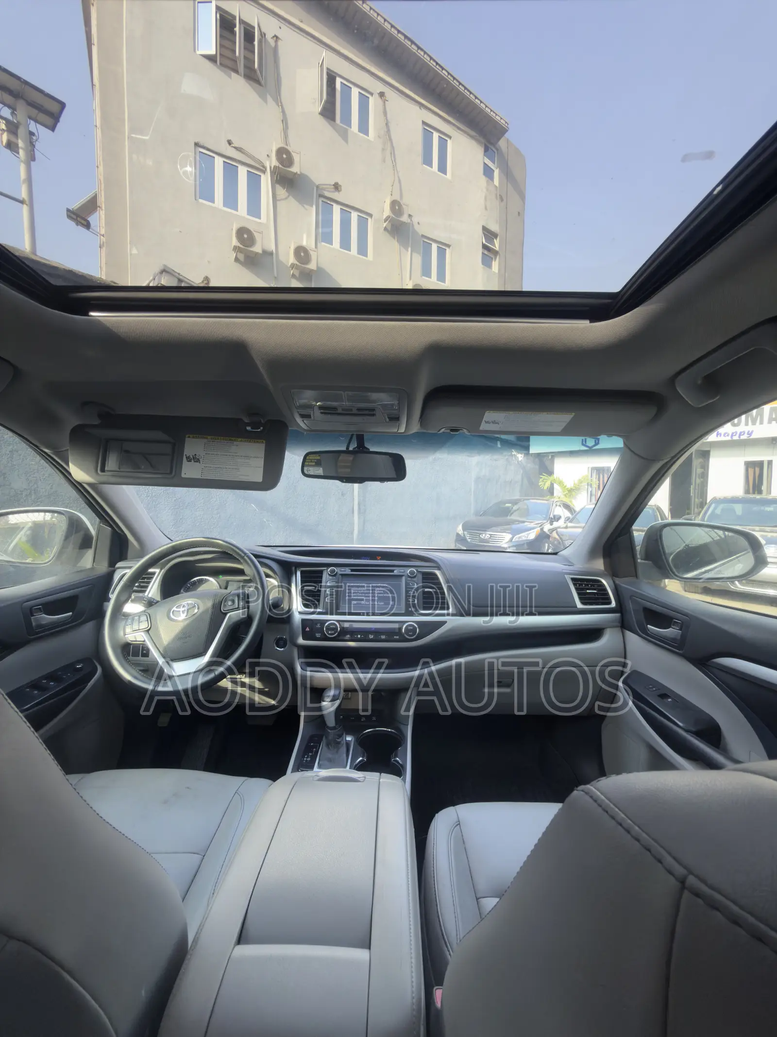 Toyota Highlander XLE 4dr SUV AWD (3.5L 6cyl 6A) 2015 White