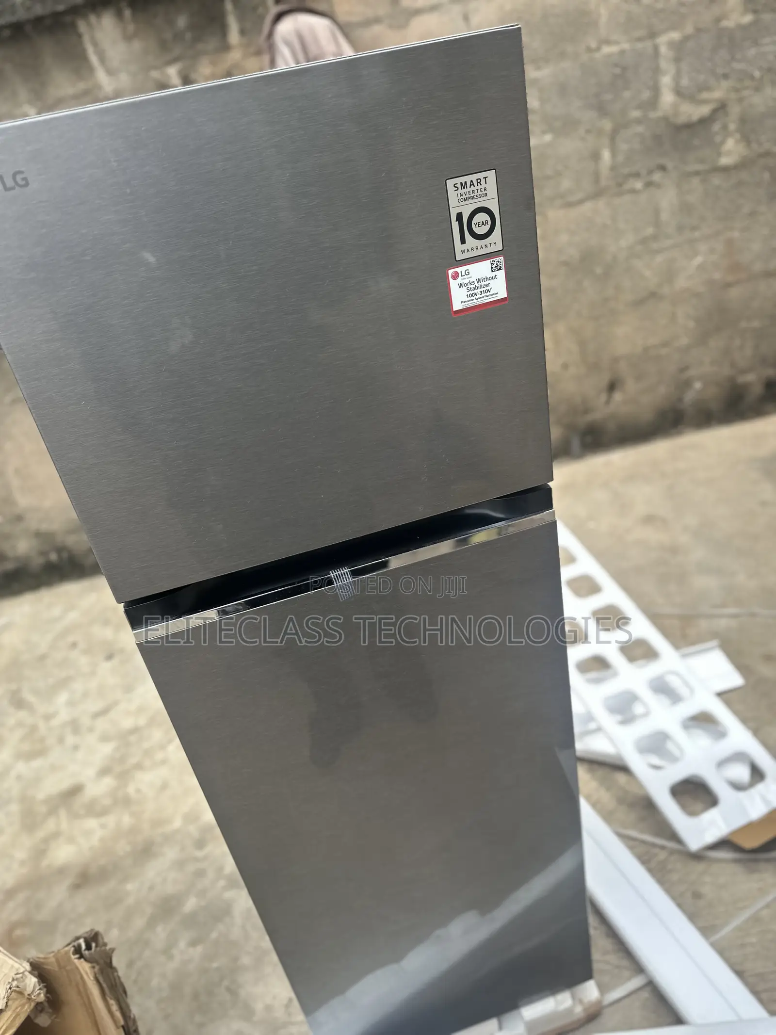 Long Lasting LG 266L Smart Inverter Double Door Refrigerator