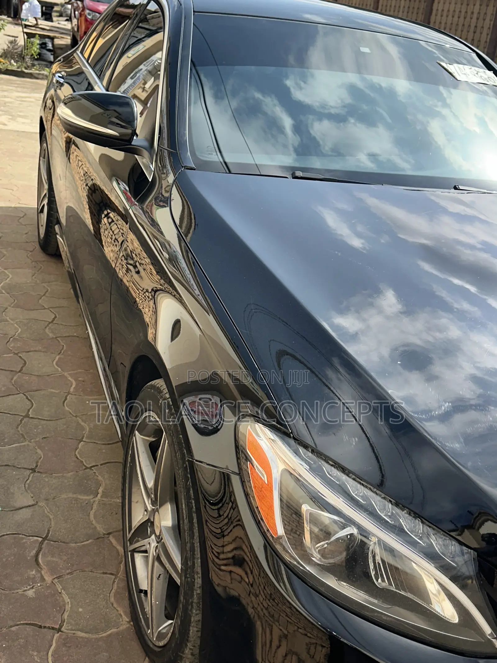 Mercedes-Benz C300 Base AWD 4Matic Sedan (2.0L 4cyl 7A) 2015 Black