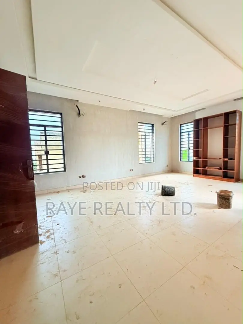 6bdrm Duplex in Magodo for sale