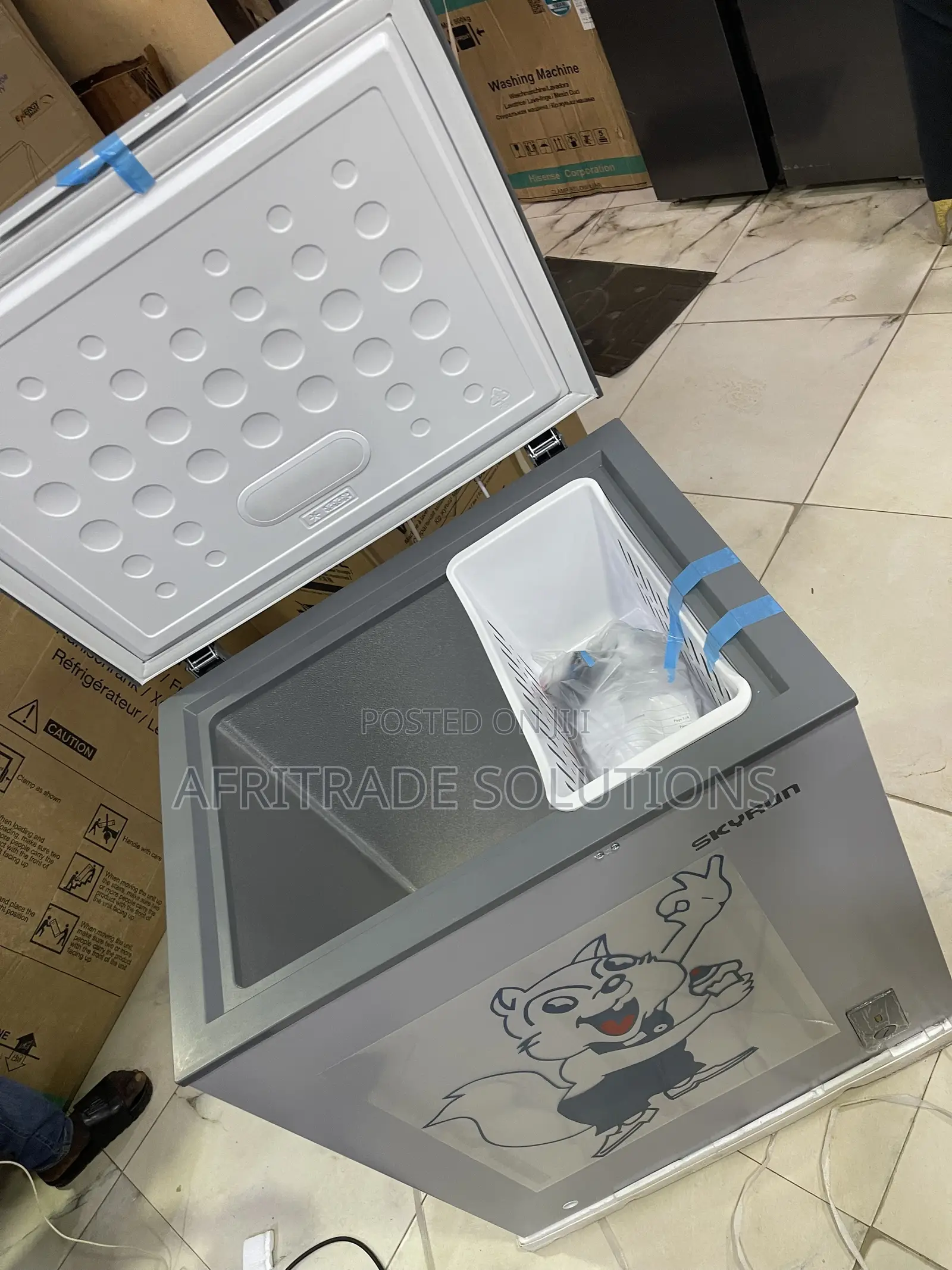 Skyrun BD 180A 145-Litre Inverter Chest Freezer for Daily Freezing