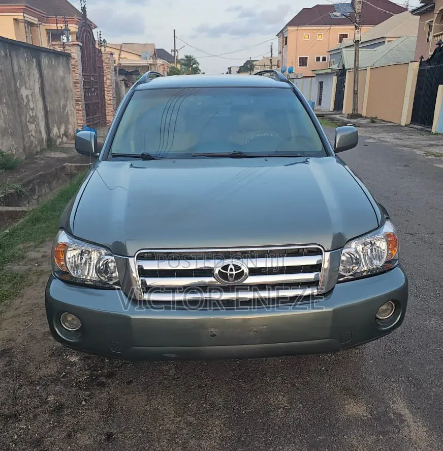 Toyota Highlander 2004 Green