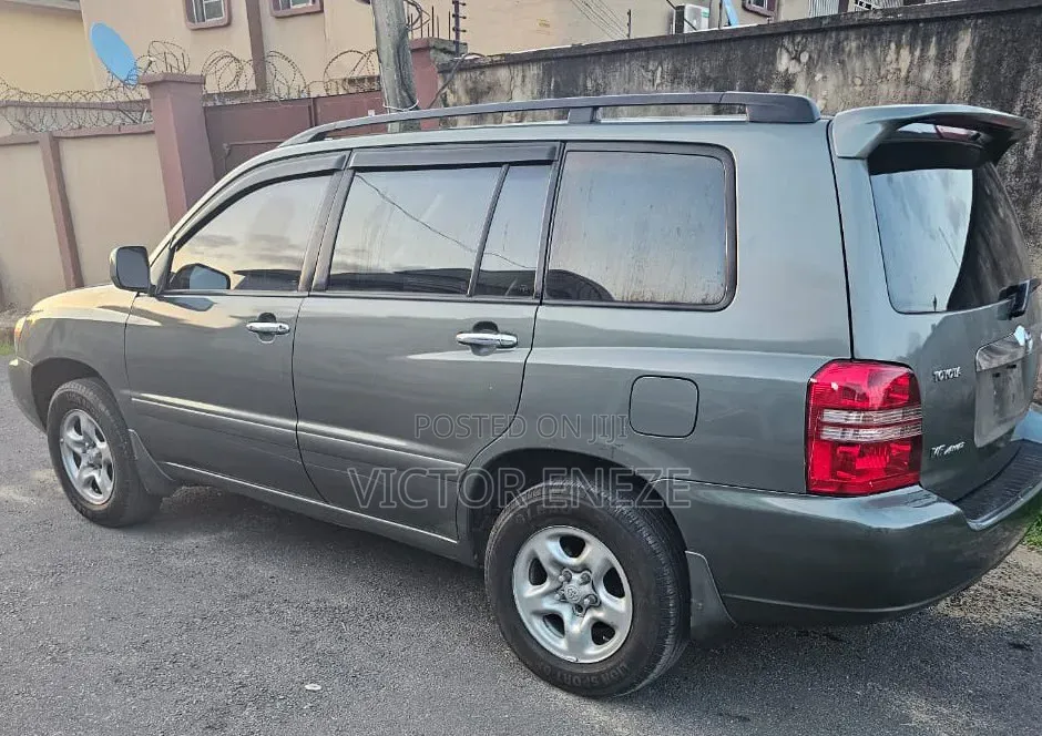 Toyota Highlander 2004 Green