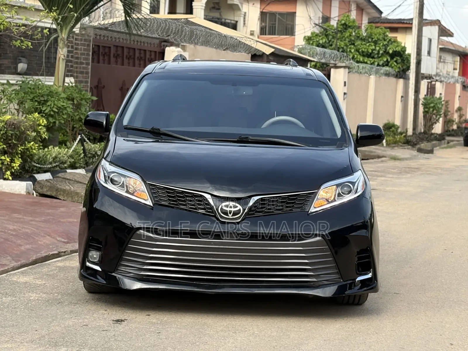 Toyota Sienna XLE 7 Passenger 2012 Black