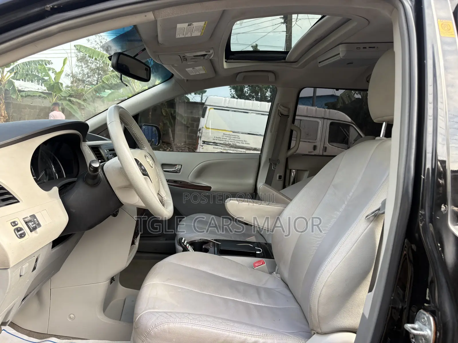 Toyota Sienna XLE 7 Passenger 2012 Black