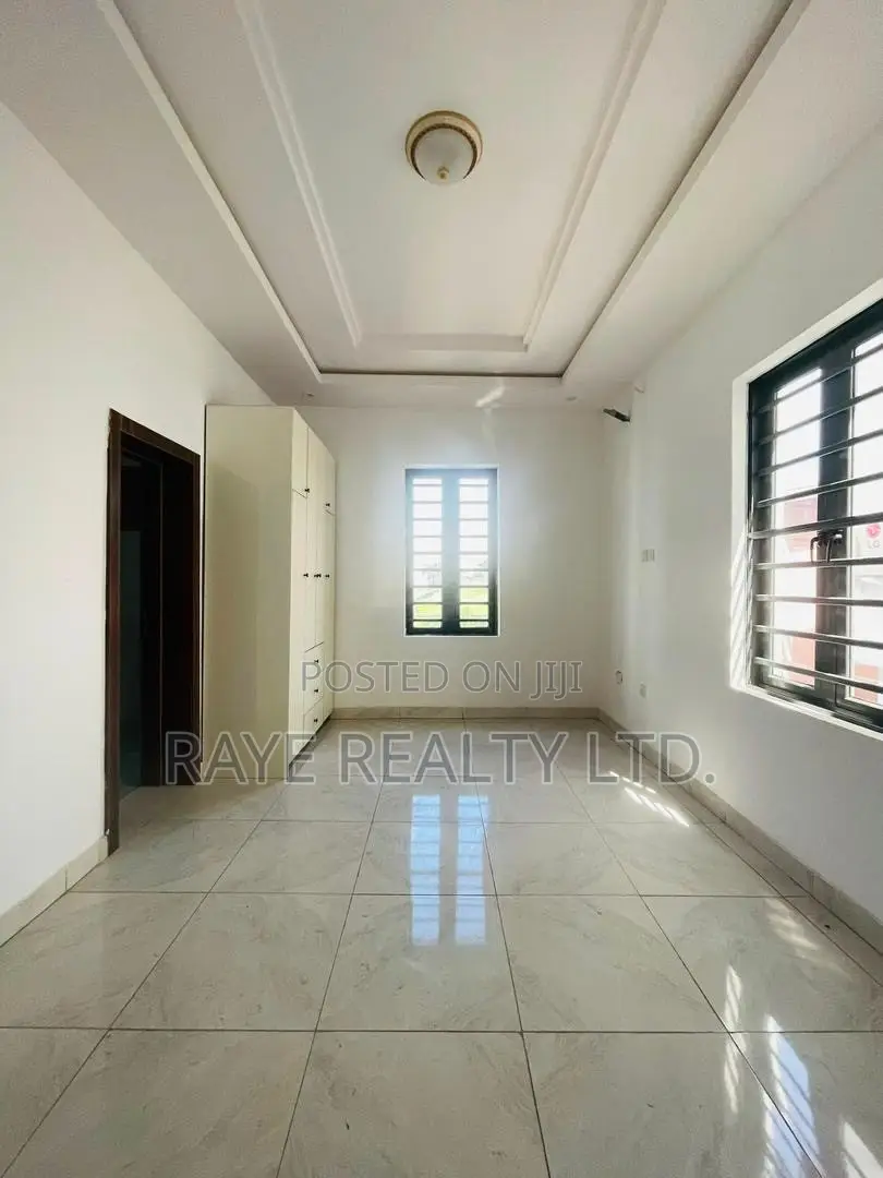 5bdrm Duplex in Magodo Gra Phase 2 for sale