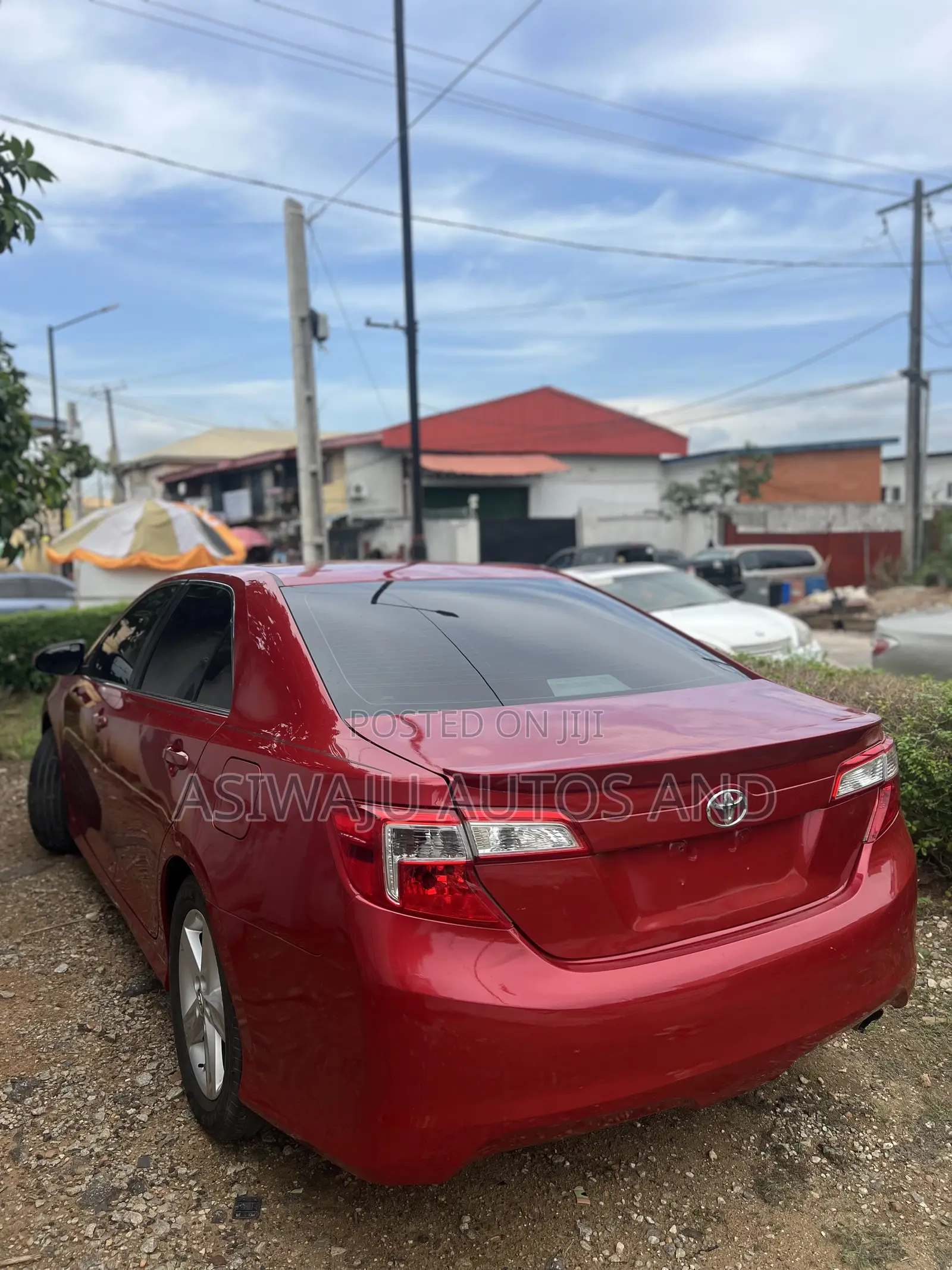 Toyota Camry SE 4dr Sedan (2.5L 4cyl 6A) 2013 Red