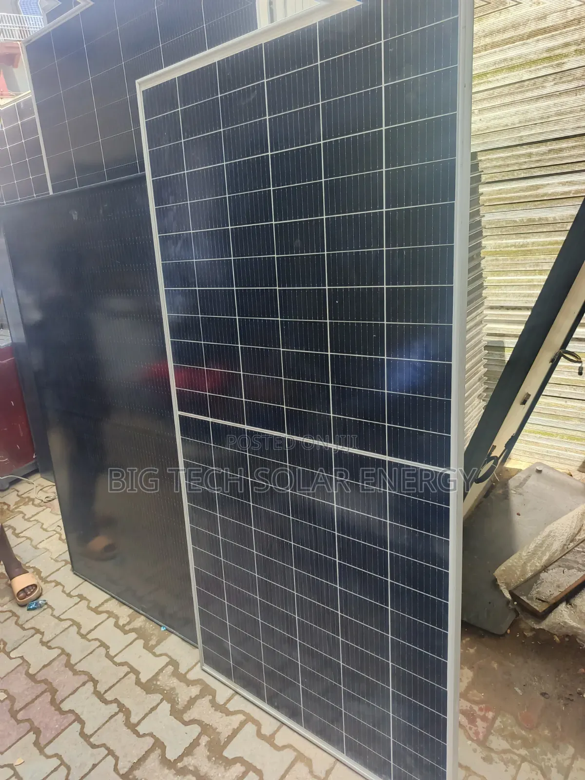 550watt Jinko Solar Panel 144cells