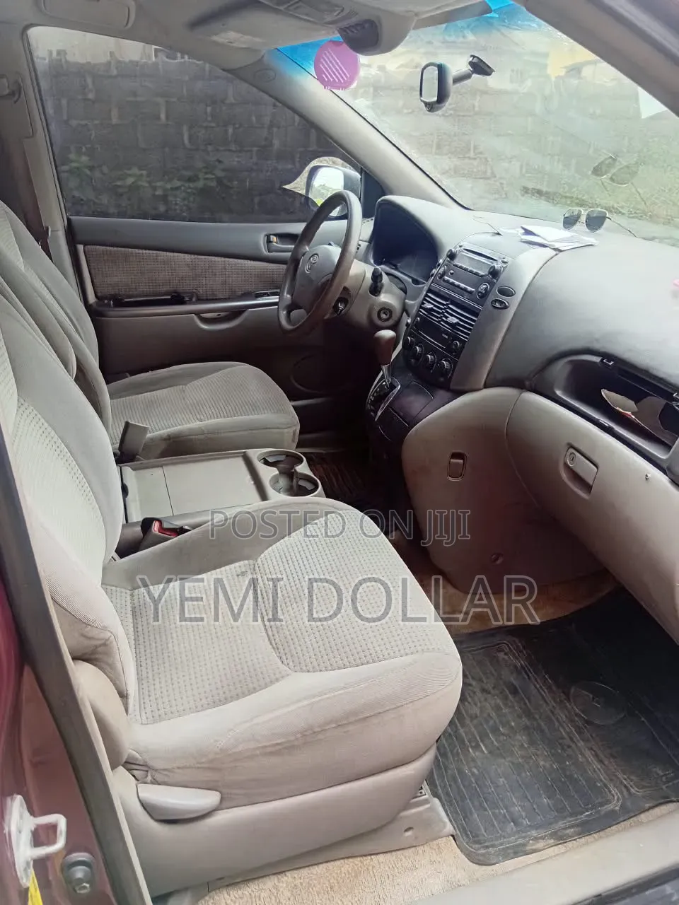 Toyota Sienna 2007 Red