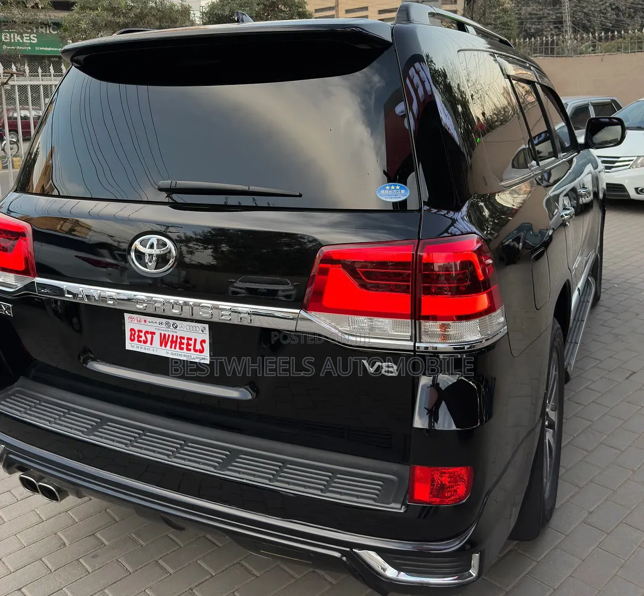 Toyota Land Cruiser 4.5 V8 VXR 2018 Black