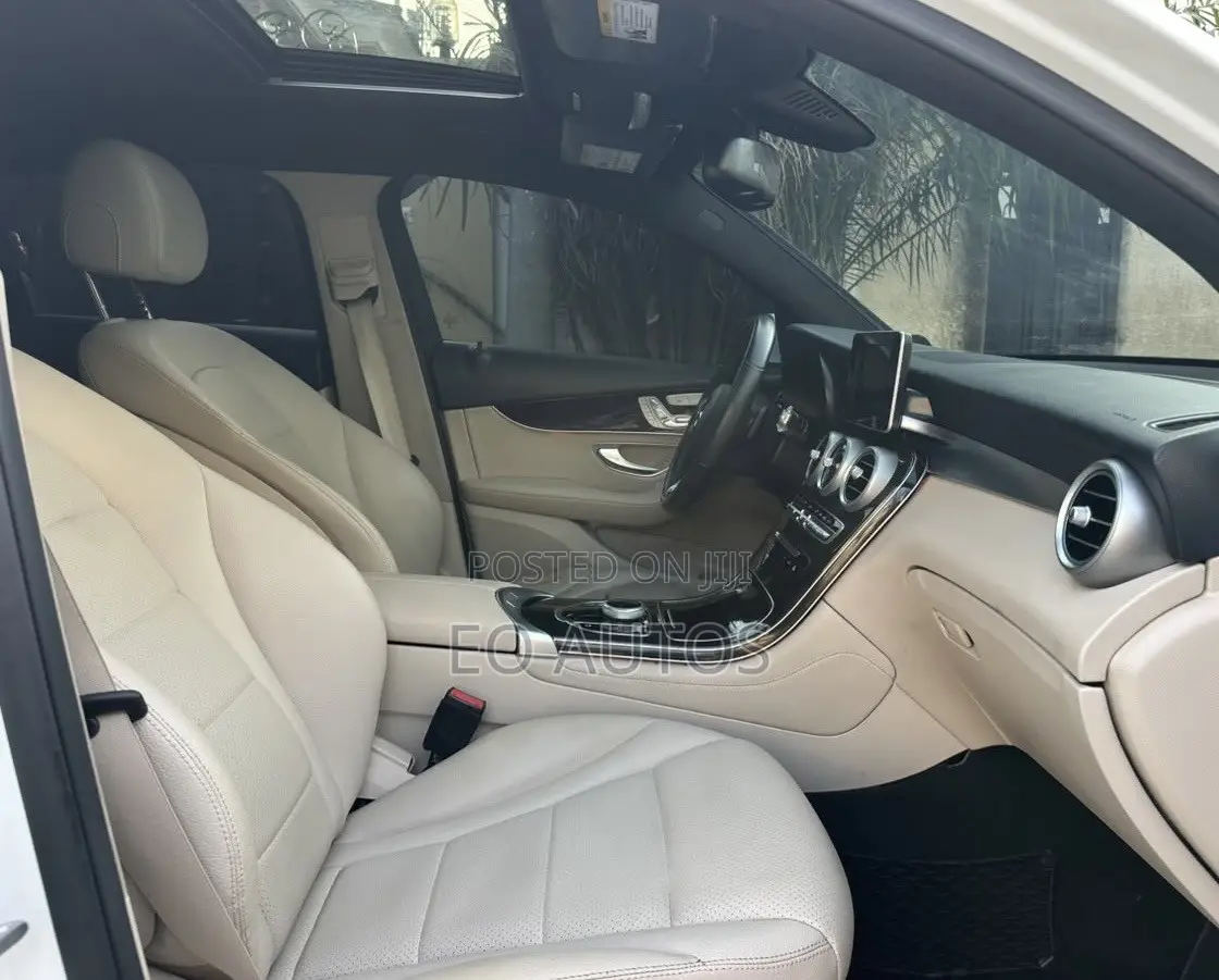 Mercedes-Benz GLC-Class 2019 White