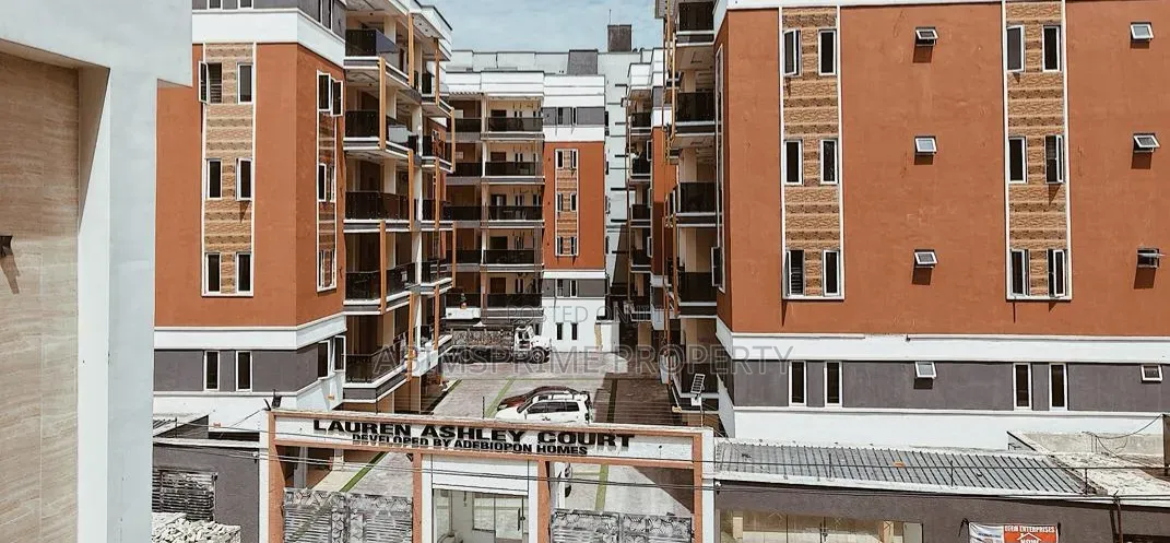 2bdrm Block of Flats in The Lauren Ashley, Lagos Island / Lagos Island