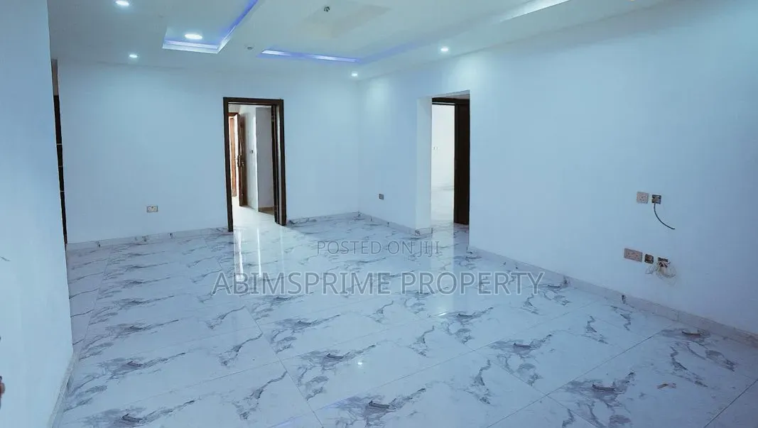 2bdrm Block of Flats in The Lauren Ashley, Lagos Island / Lagos Island