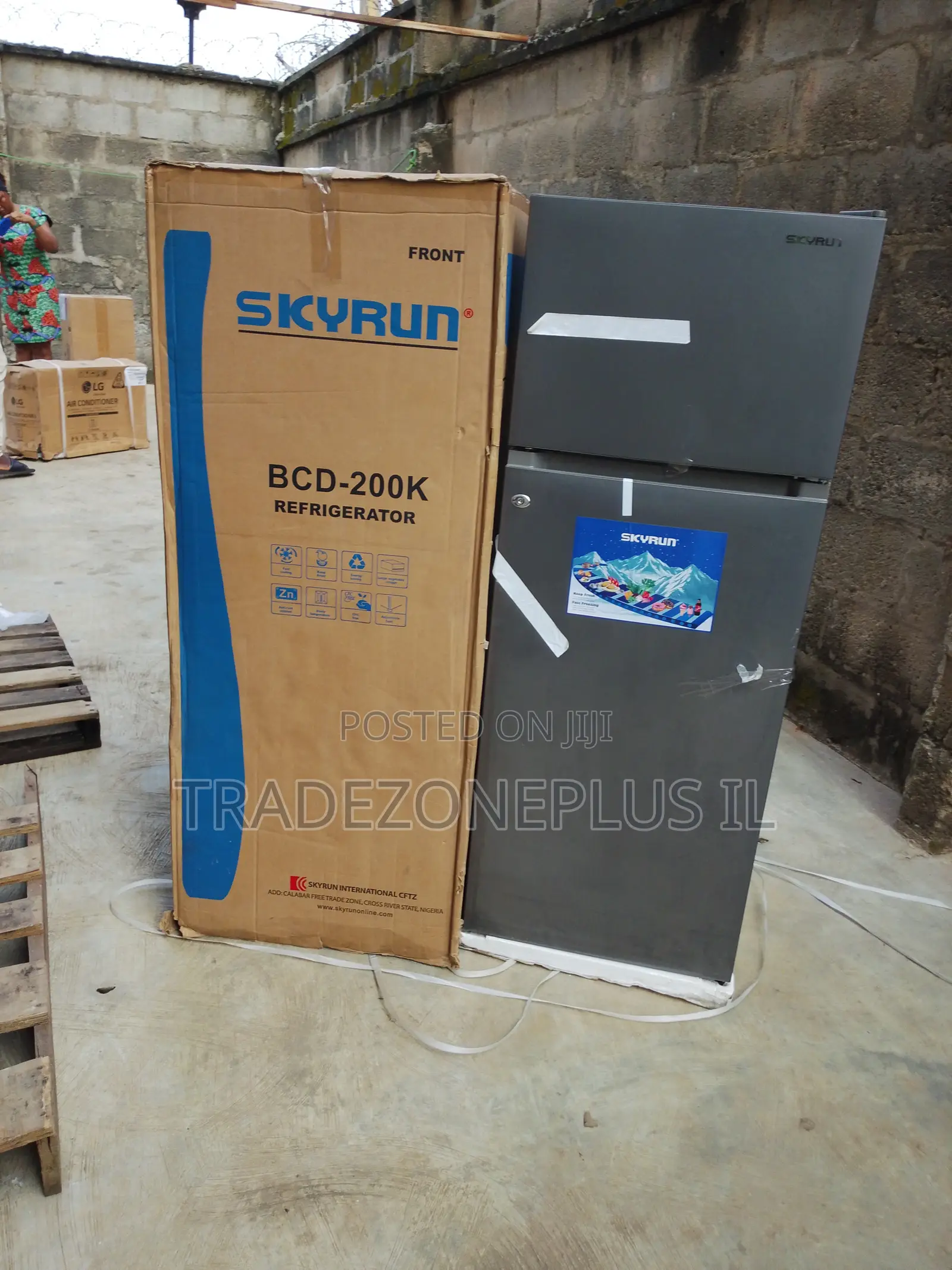 Stunning Skyrun BCD 200K Refrigerator for Families