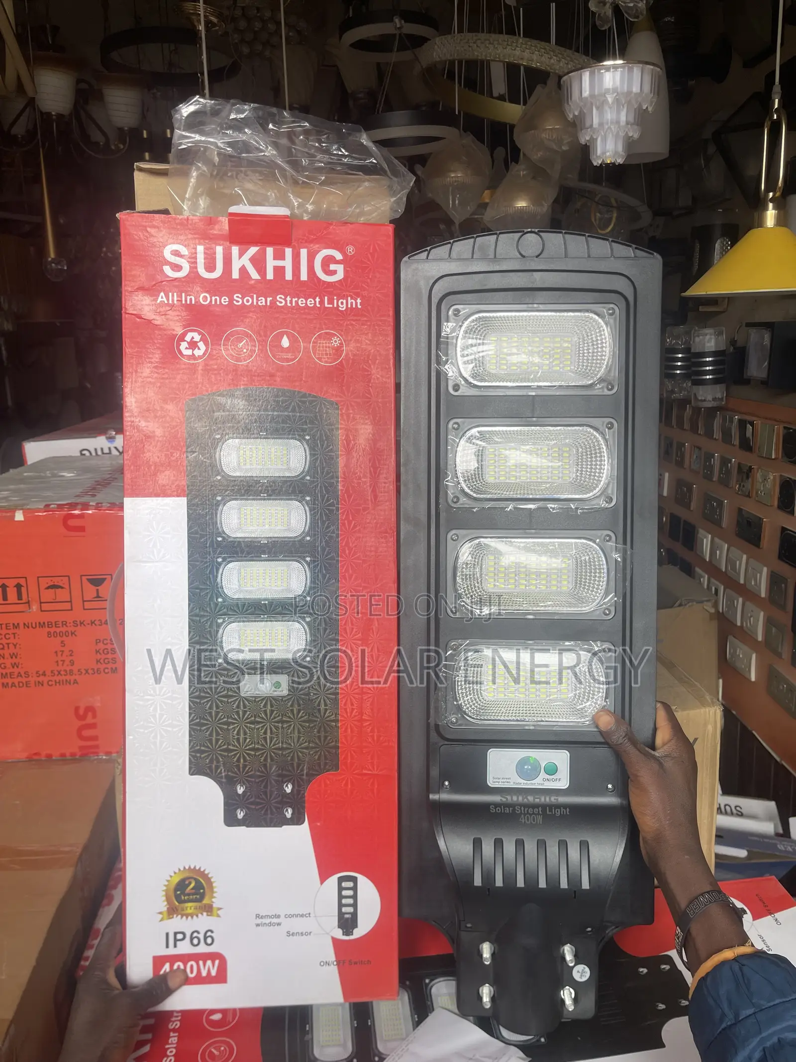 400W P66 All in One SUKHIG Solar Street Light