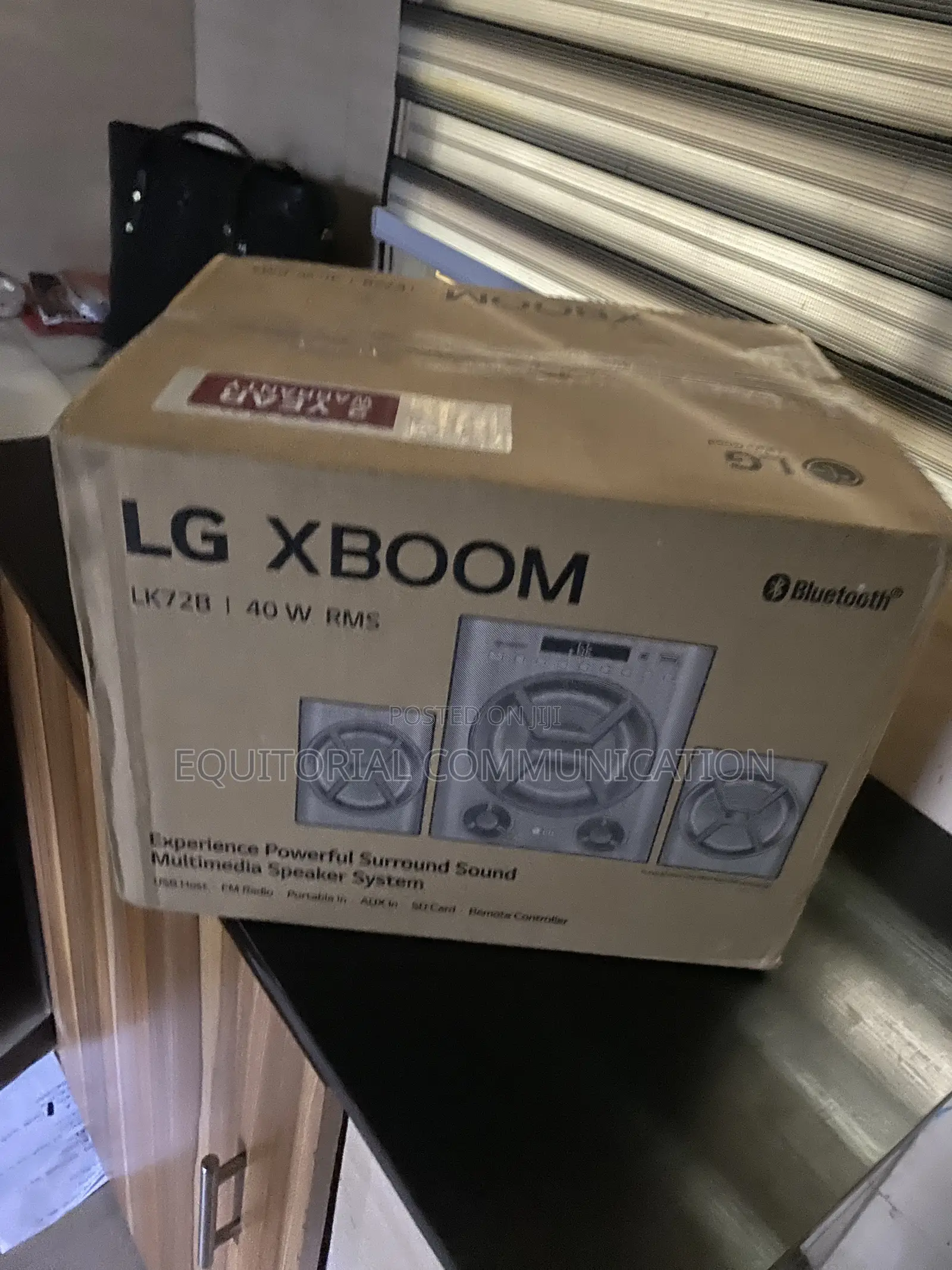 LG LK72B Home Music Speaker System 40W RMS