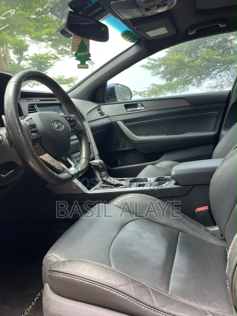 Hyundai Sonata Sport 2.0T Sedan FWD (2.0L 4cyl 6A) 2016 Blue