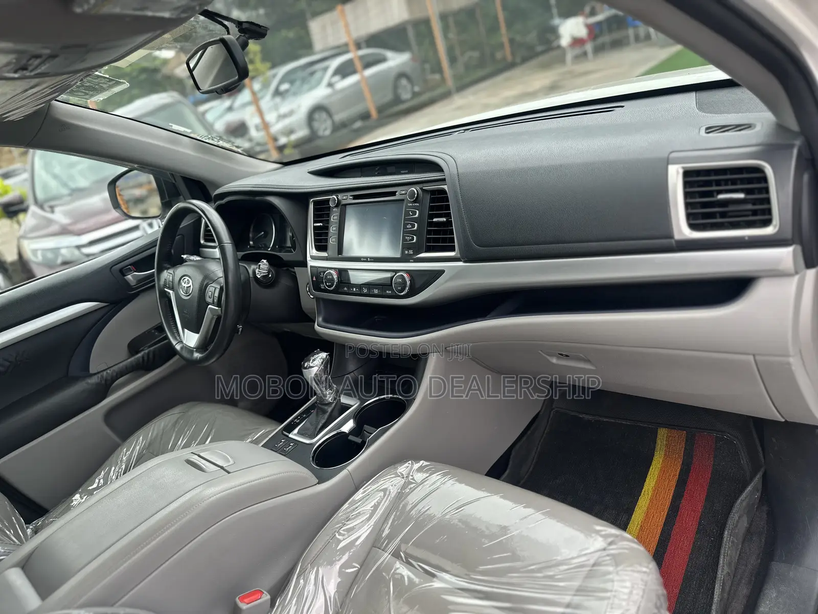 Toyota Highlander XLE 4dr SUV (3.5L 6cyl 6A) 2015 White