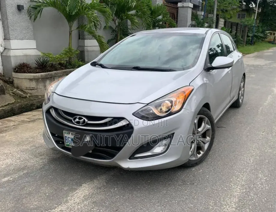 Hyundai Elantra GT 2013 Silver