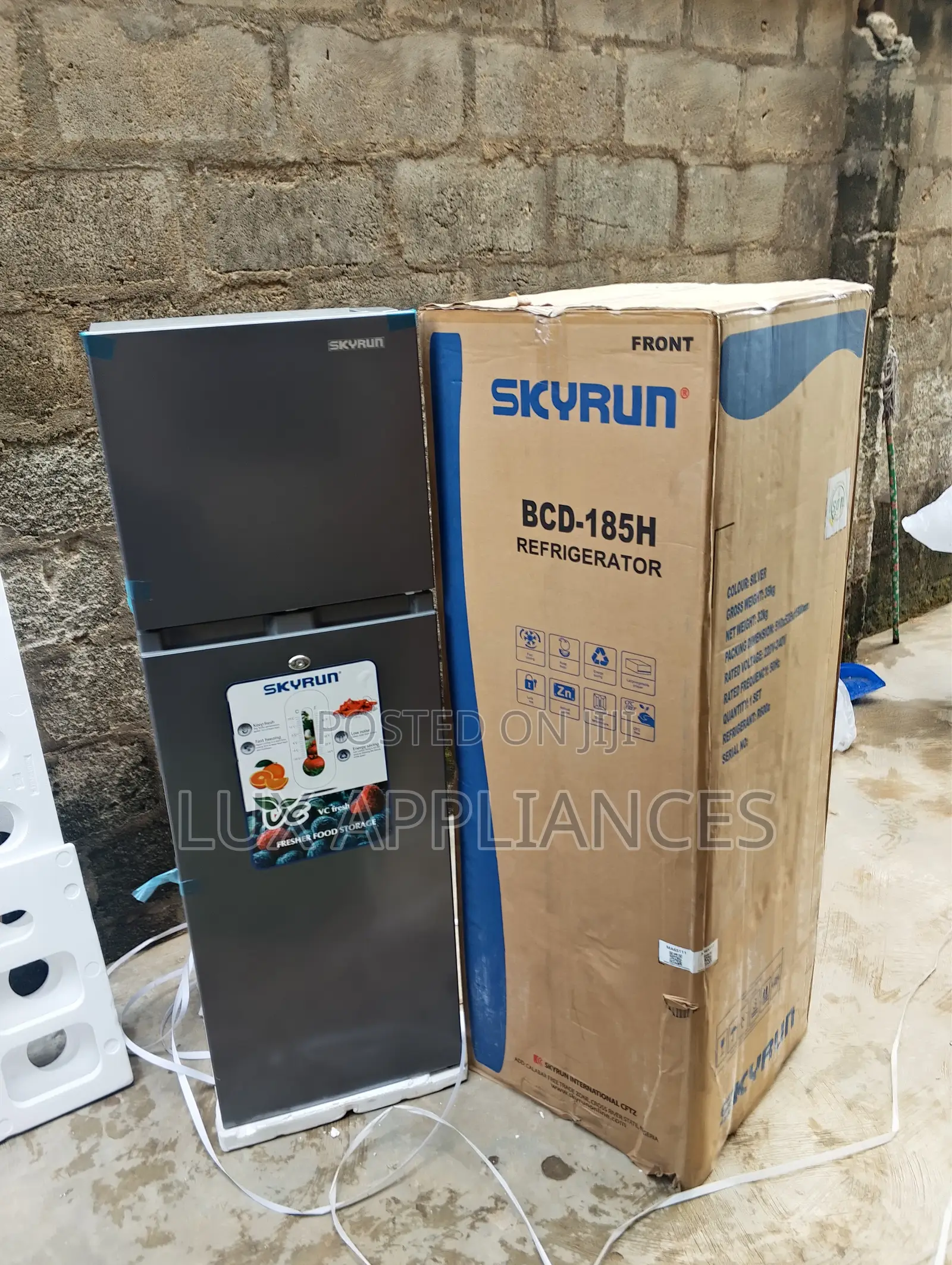 Skyrun BCD-185H Professional-Style Double Door Refrigerator