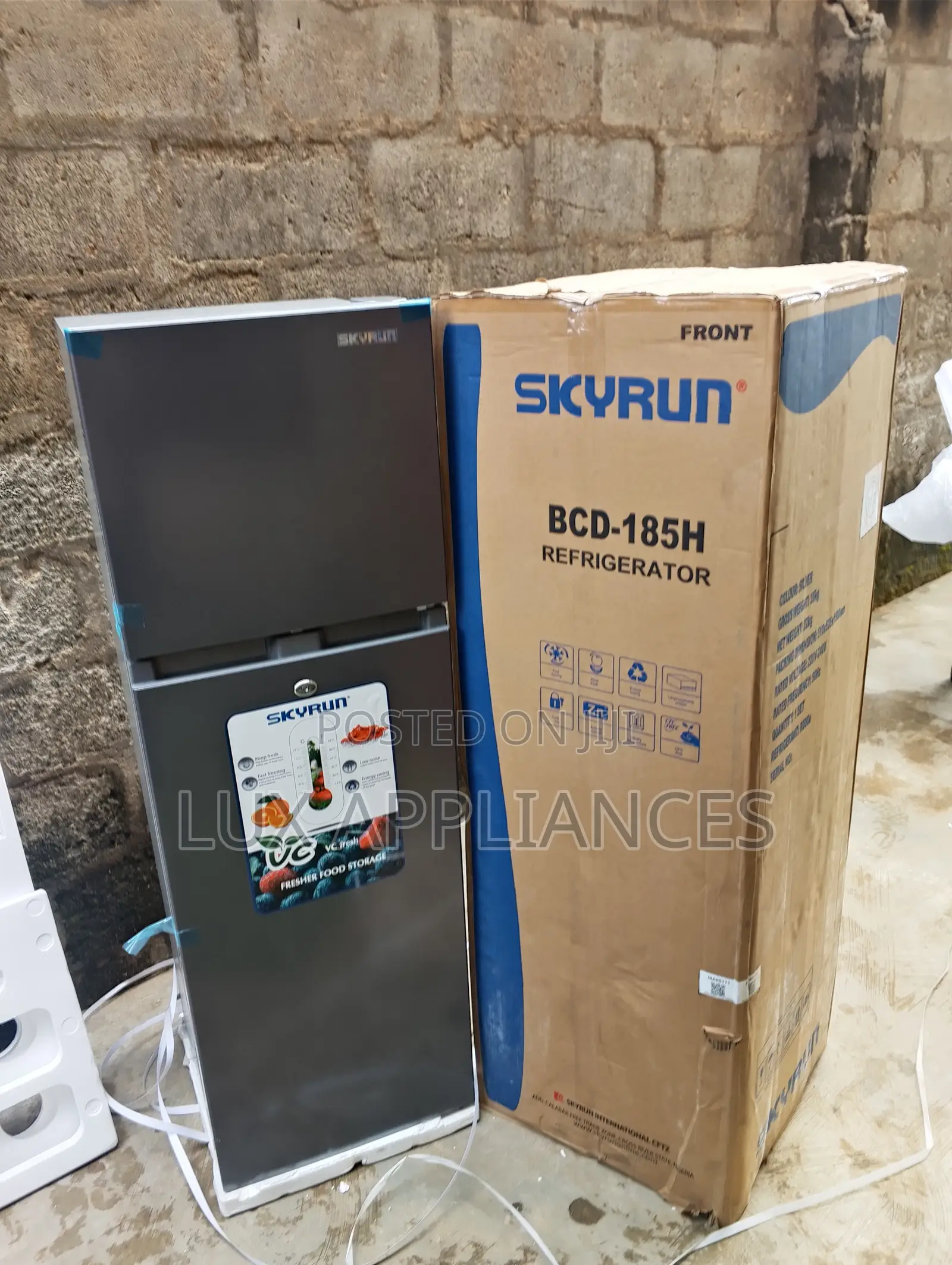 Skyrun BCD-185H Professional-Style Double Door Refrigerator