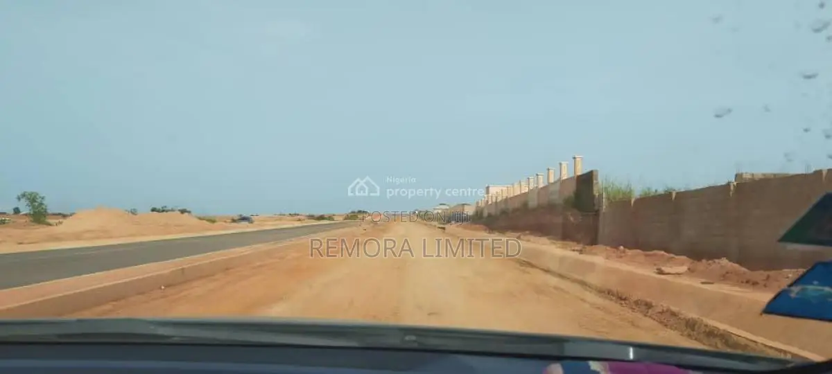 Half Plot of Dry Land for Sale – ₦26 Million
