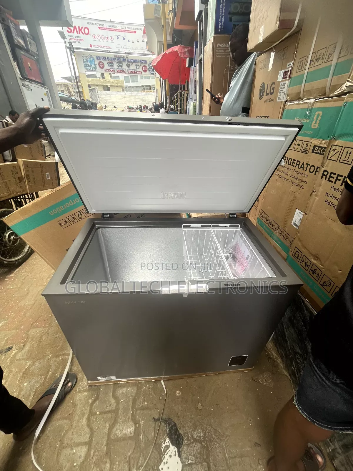 Hisense Chest Freezer 250l FRZ Fc 340shi