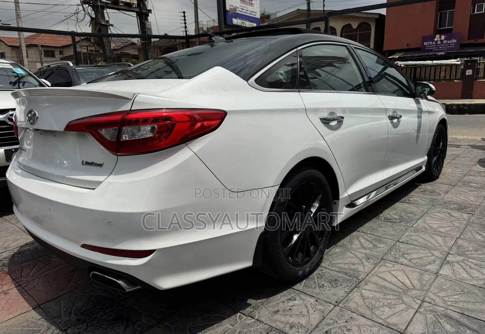 Hyundai Sonata Limited w/Brown Leather 4dr Sedan (2.4L 4cyl 6A) 2015