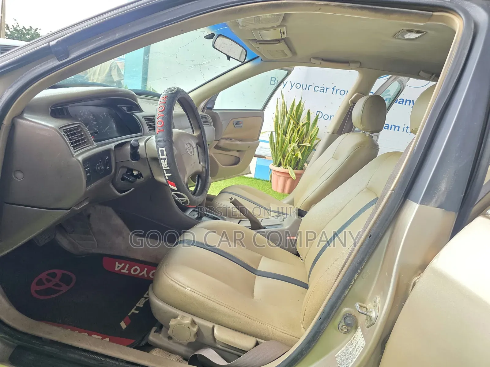 Toyota Camry Automatic 1999 Gold