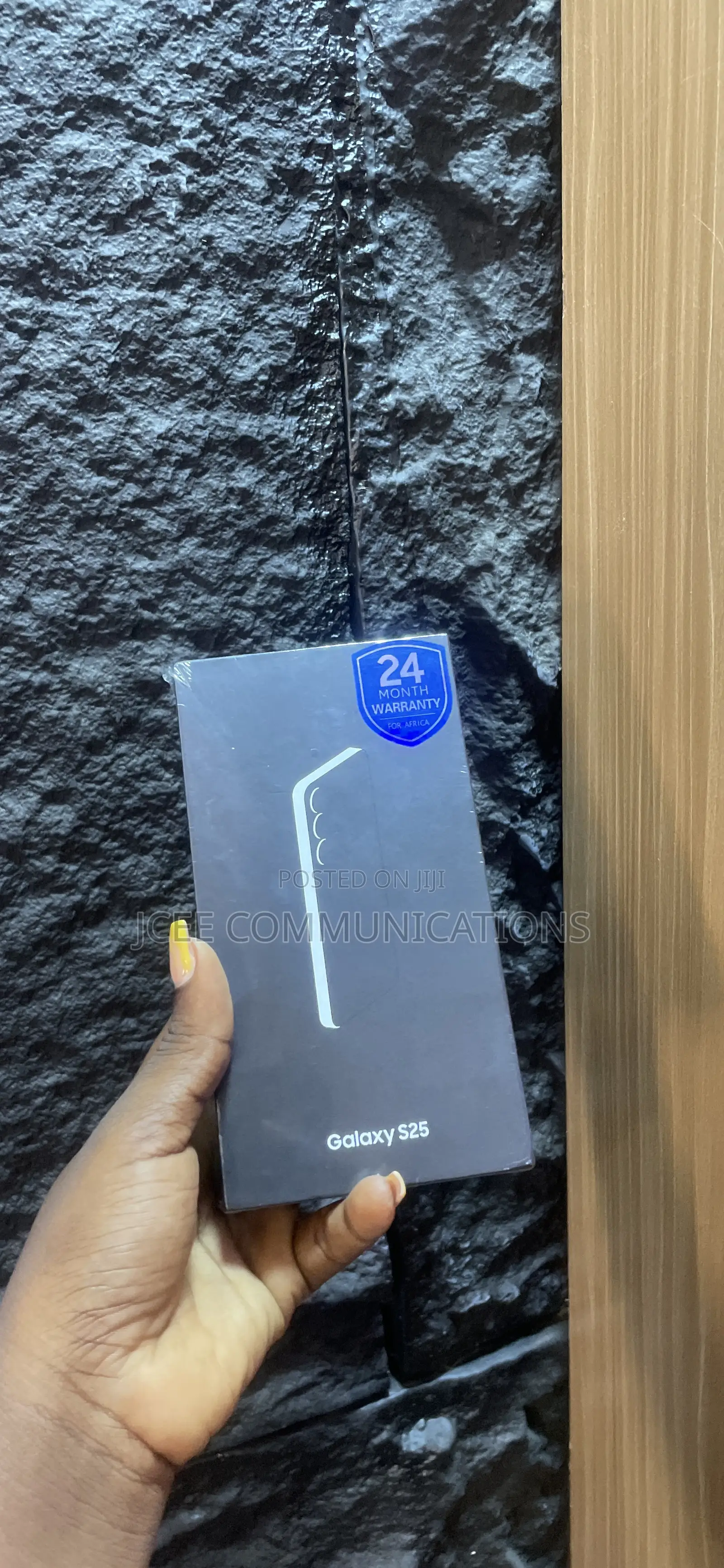 New Samsung Galaxy S25 256 GB Gray