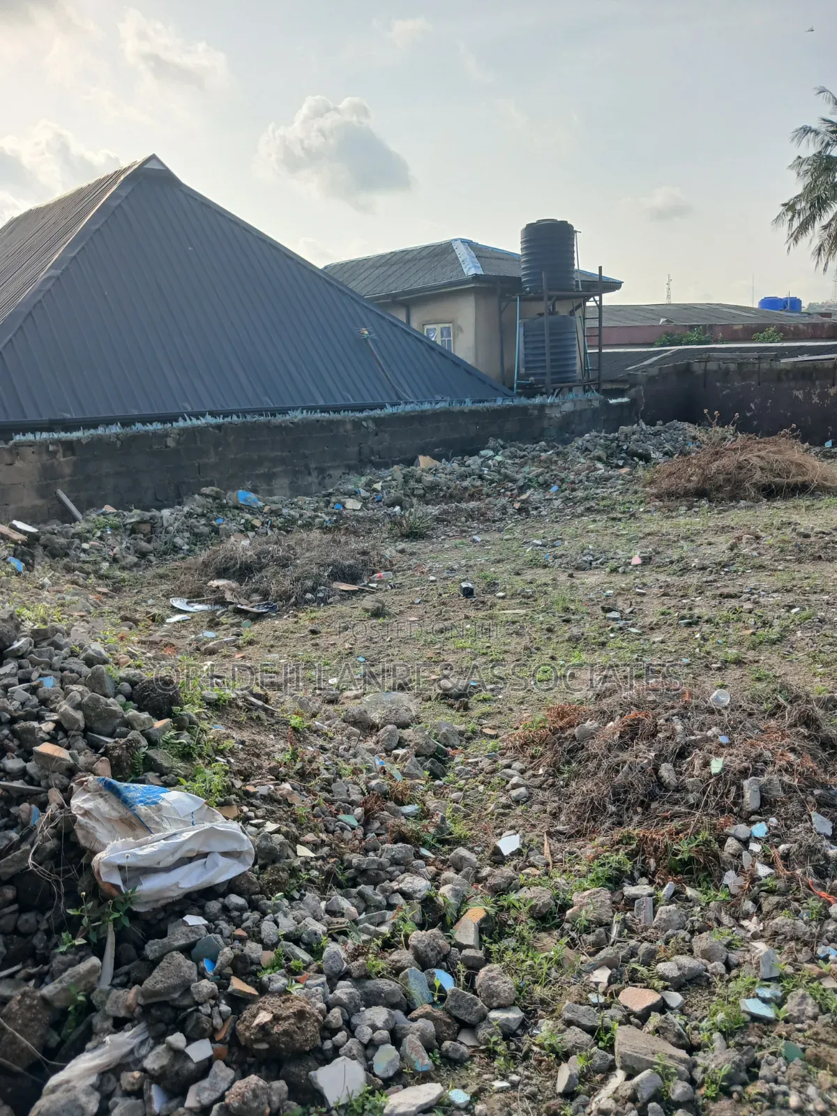 436sqm RECTANGULAR SHAPED LAND(can Build Twin Duplexes) WITH DRIVE WAY