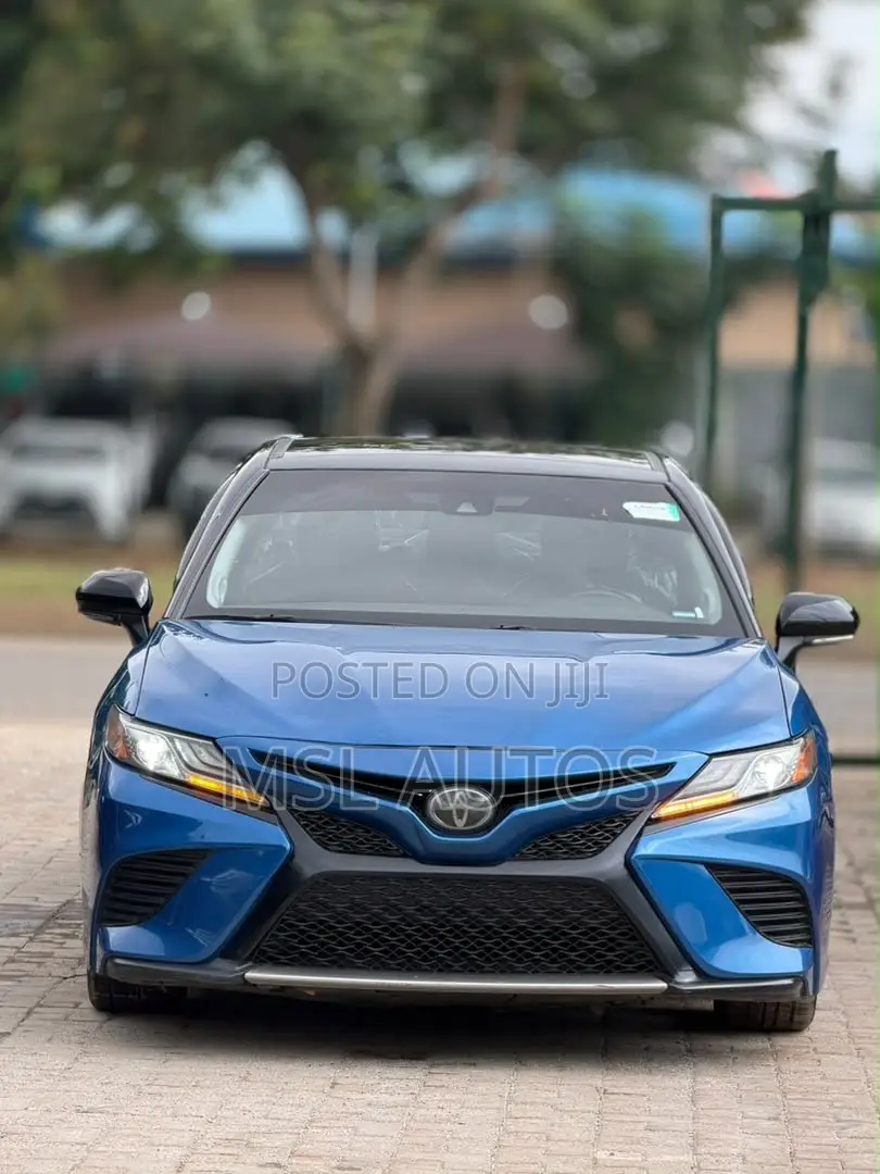 Toyota Camry XSE V6 FWD 2020 Blue