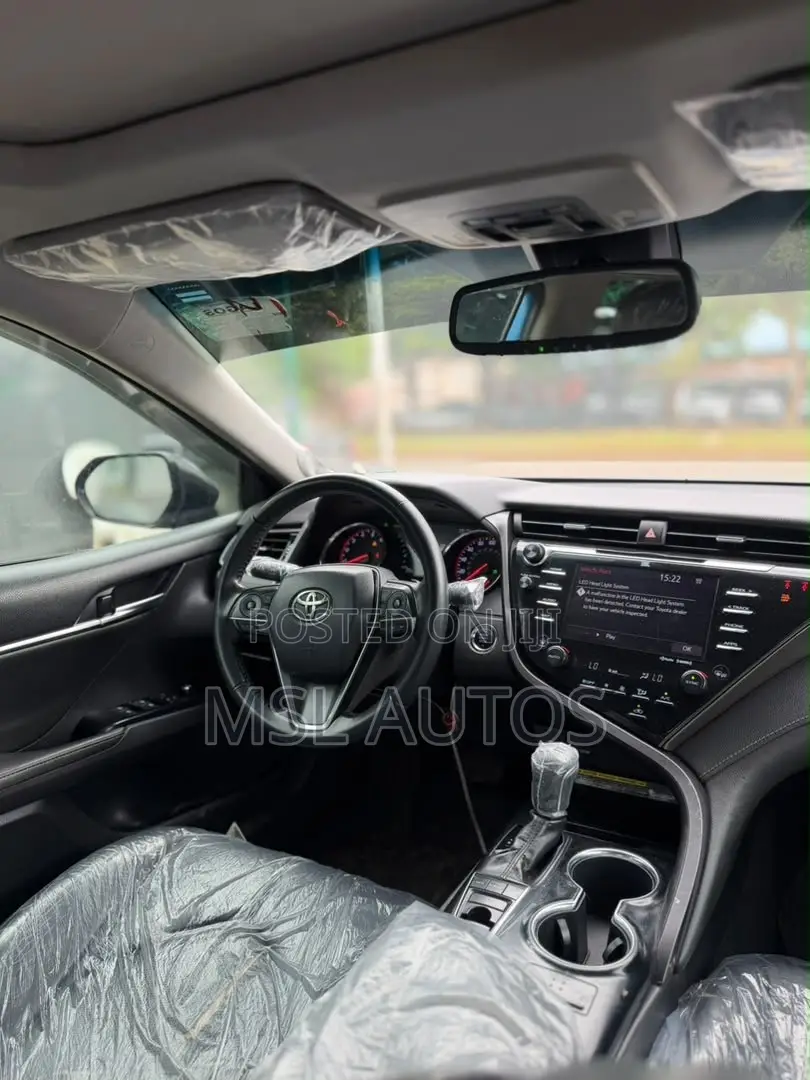 Toyota Camry XSE V6 FWD 2020 Blue