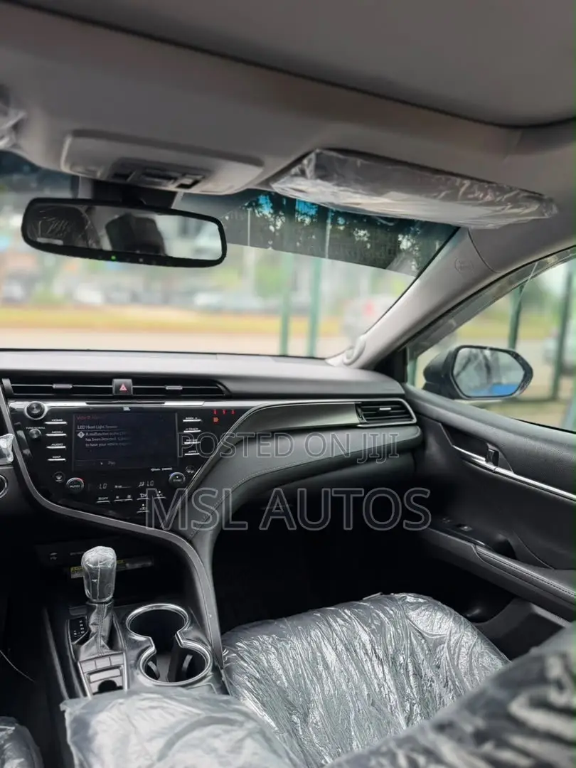 Toyota Camry XSE V6 FWD 2020 Blue