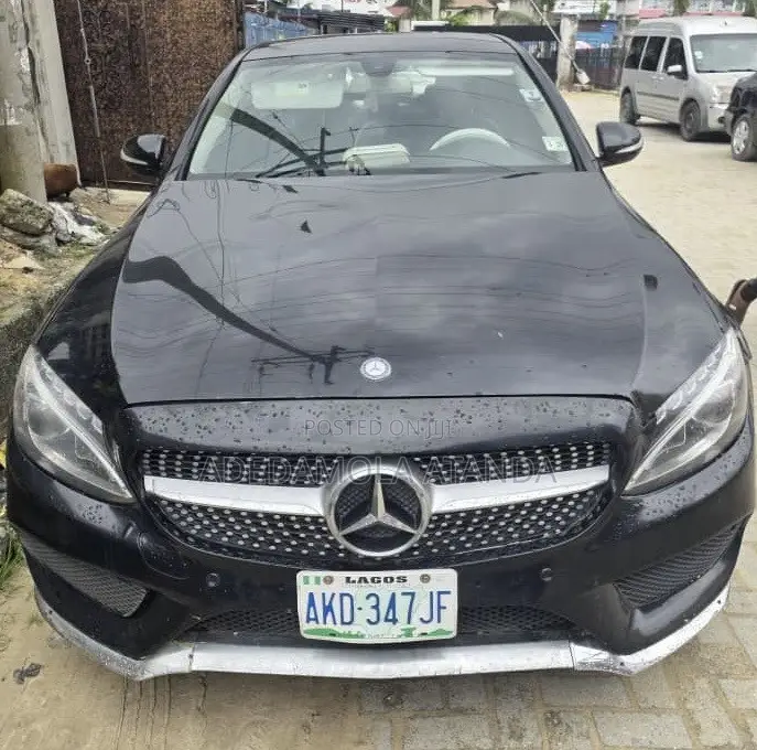 Mercedes-Benz C300 2015 Black