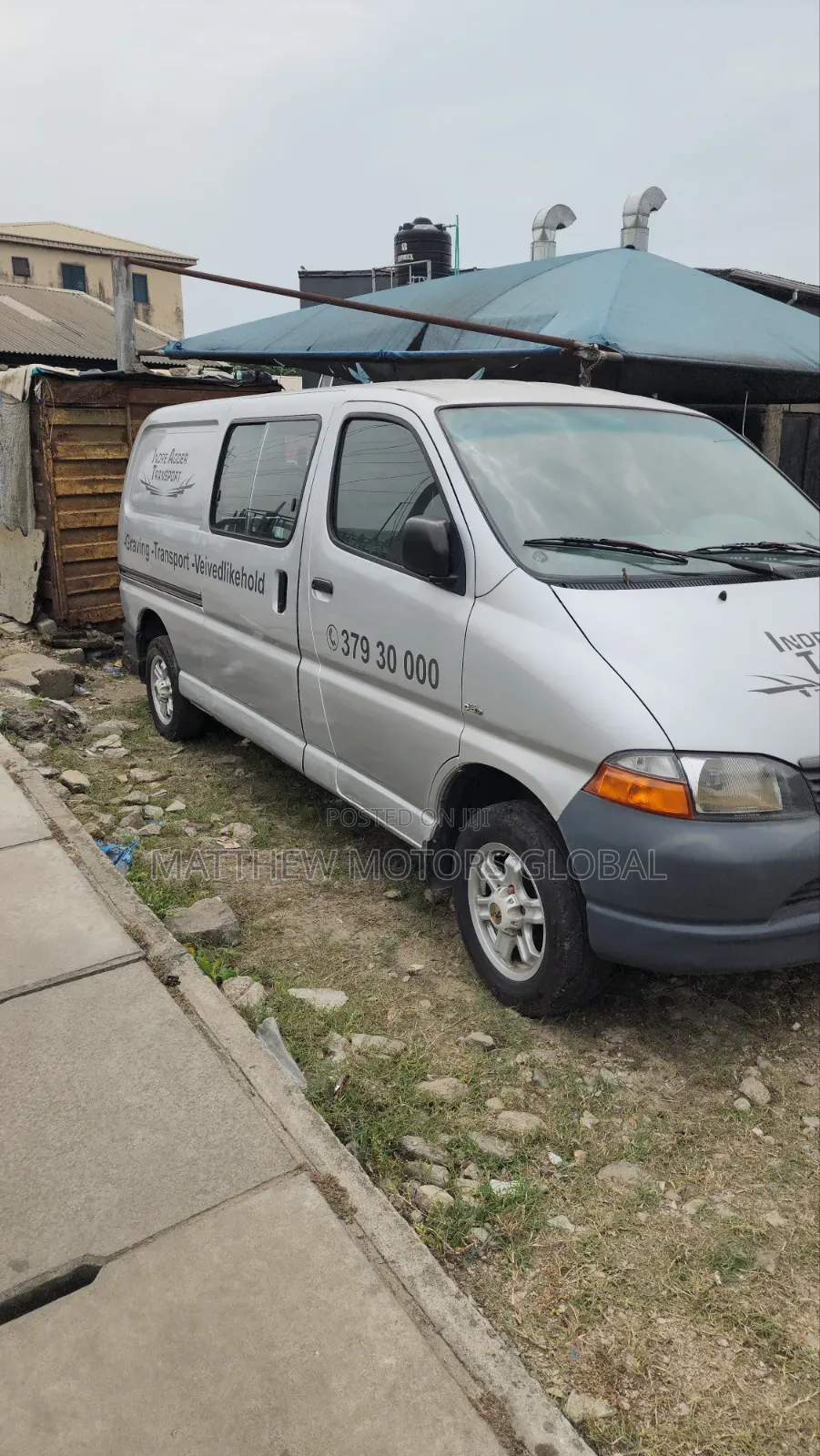 Toyota HiAce 2005 Silver