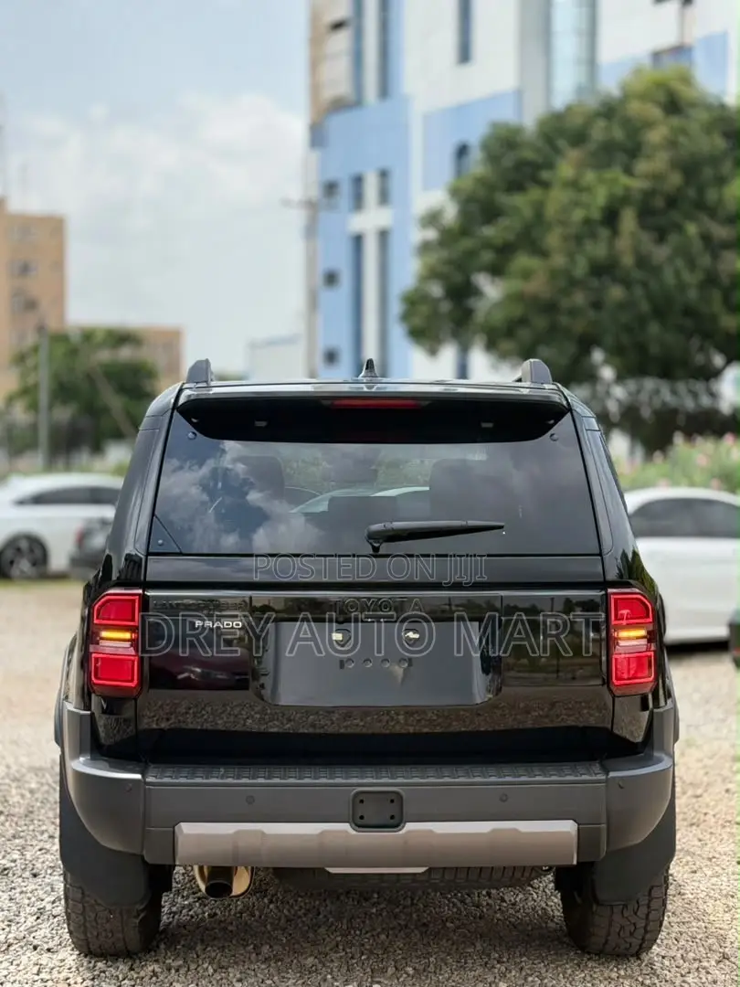 New Toyota Land Cruiser Prado 2026 Black