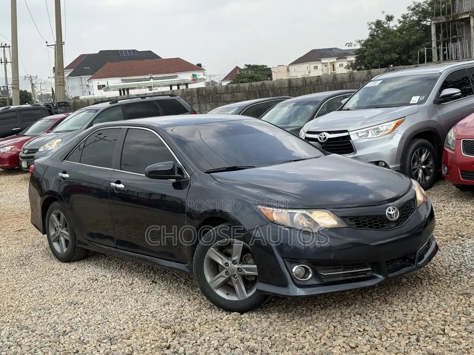 Toyota Camry SE 4dr Sedan (2.5L 4cyl 6A) 2013