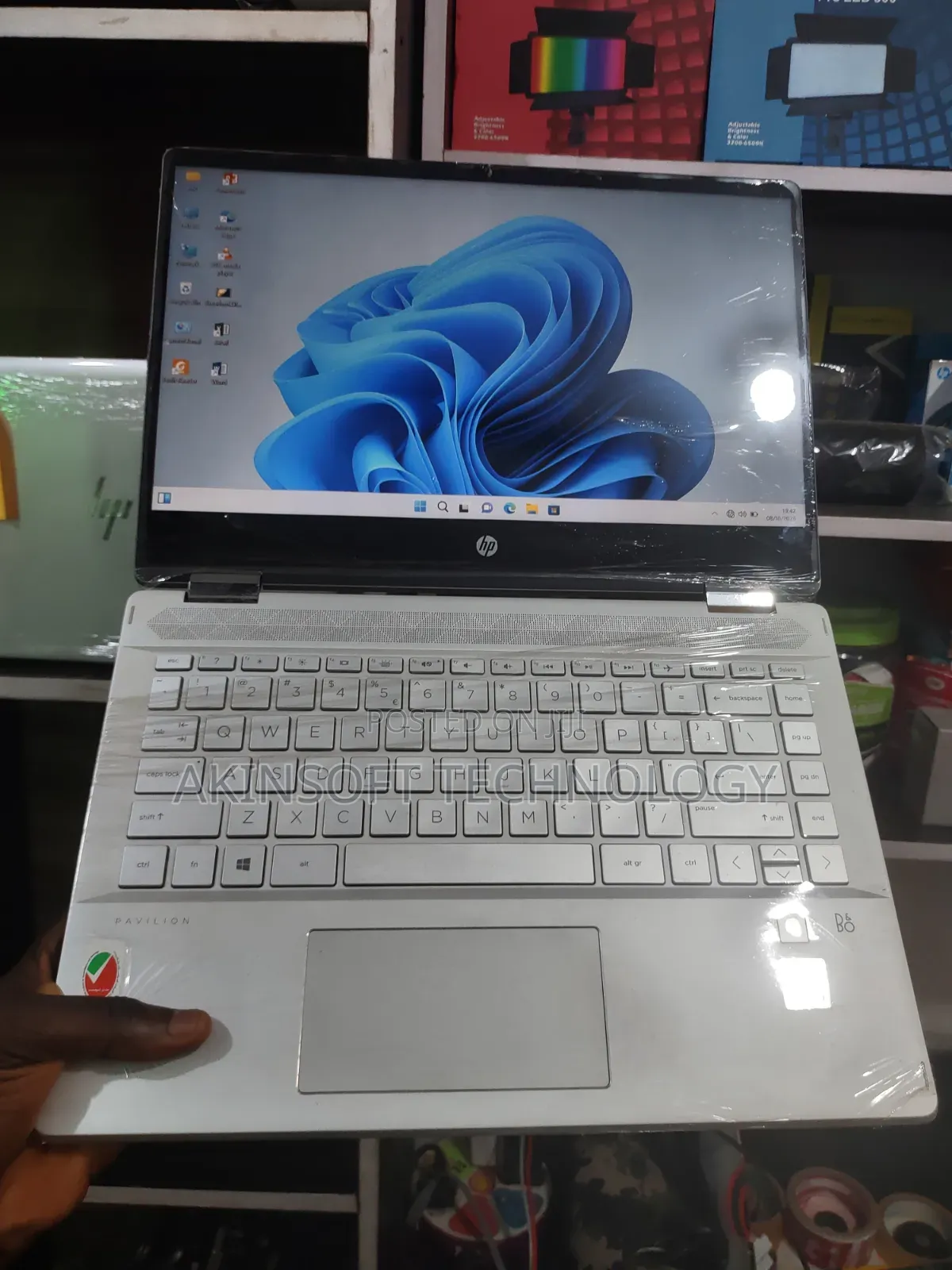 Laptop HP Pavilion x360 14 8GB Intel Core i5 HDD 1T