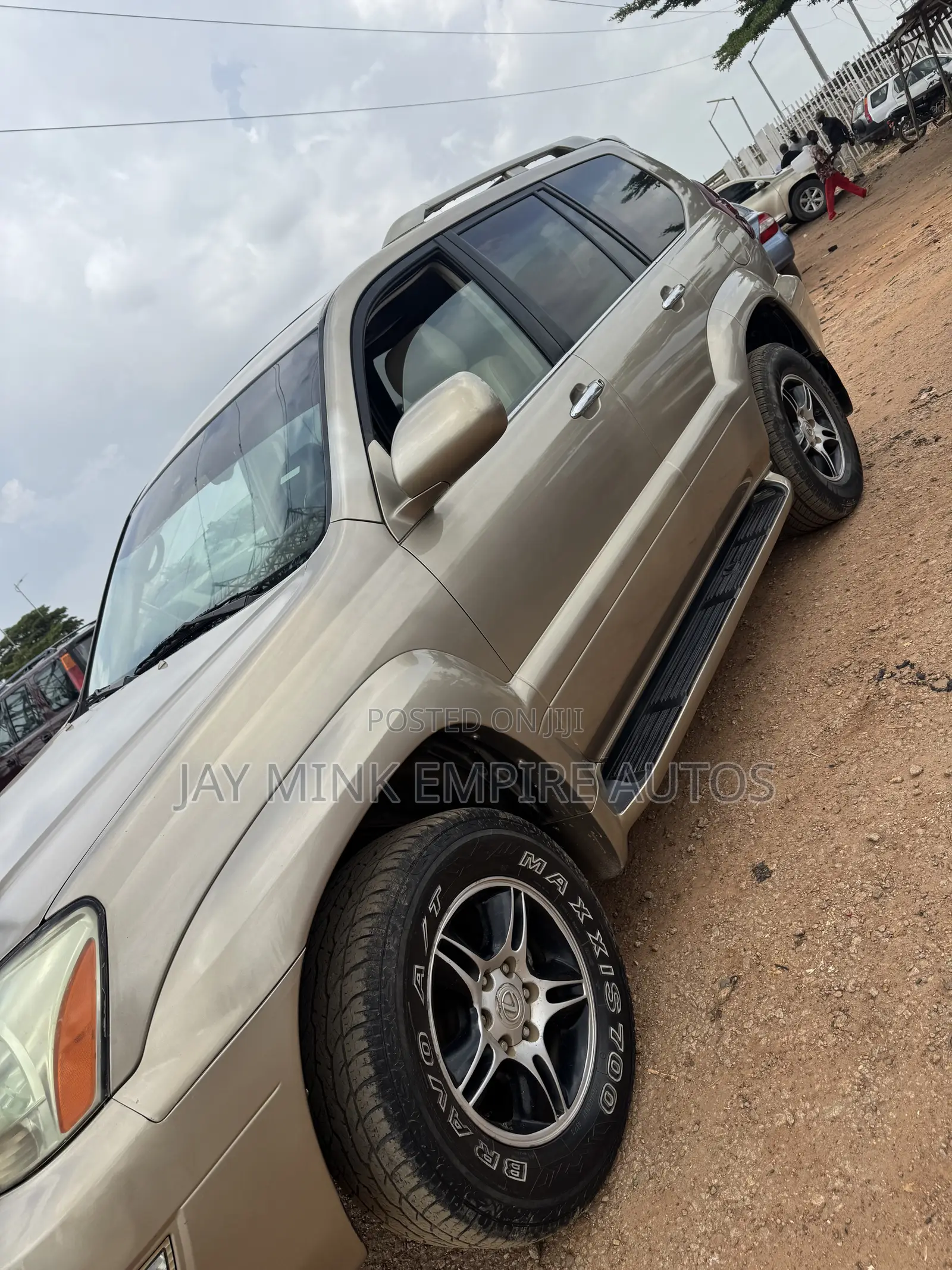 Lexus GX 470 Sport Utility 2005 Gold