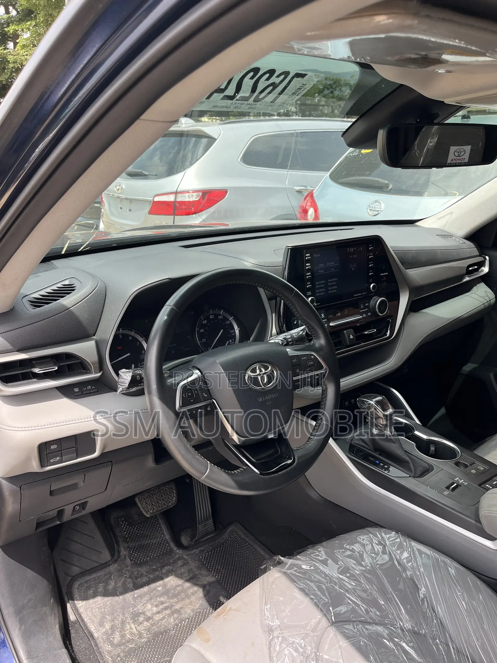 Toyota Highlander XLE AWD 2020 Blue