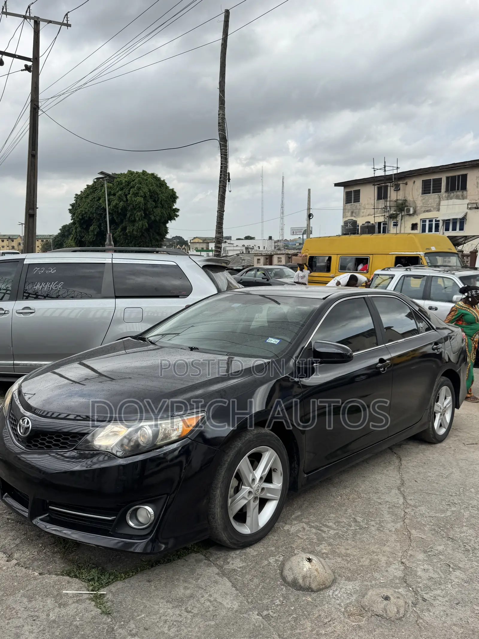 Toyota Camry SE 4dr Sedan (2.5L 4cyl 6A) 2012 Black