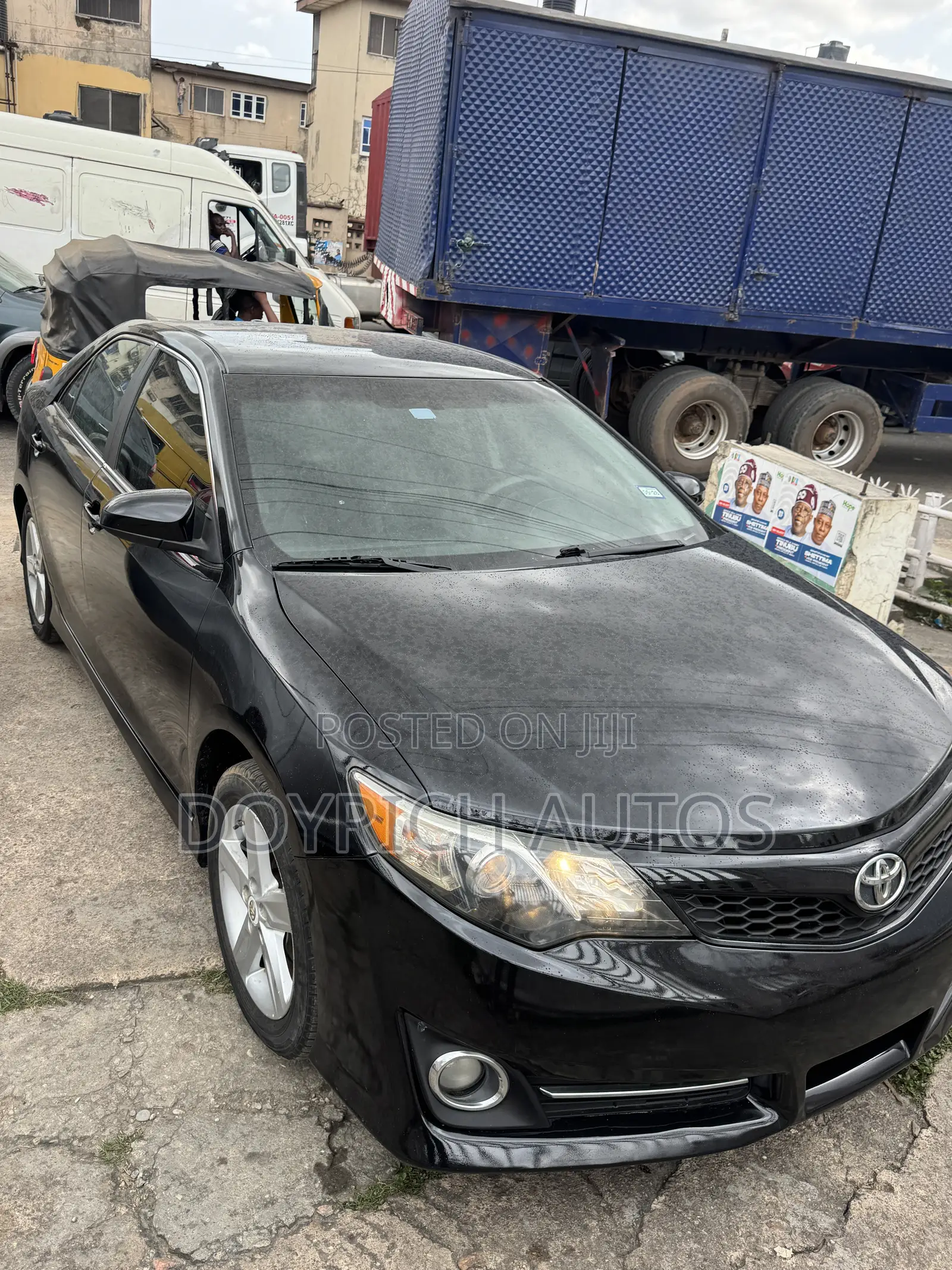 Toyota Camry SE 4dr Sedan (2.5L 4cyl 6A) 2012 Black