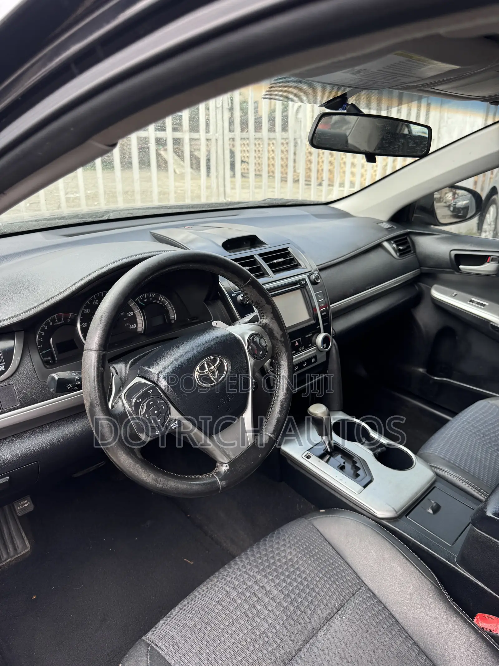 Toyota Camry SE 4dr Sedan (2.5L 4cyl 6A) 2012 Black